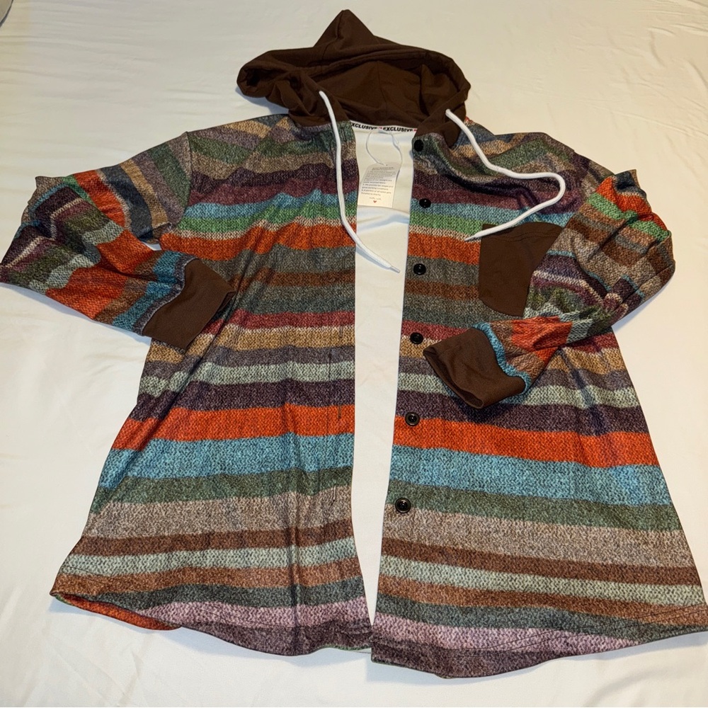 Women’s Long Sleeved Button Up Lightweight Jacket, Size M, NWT